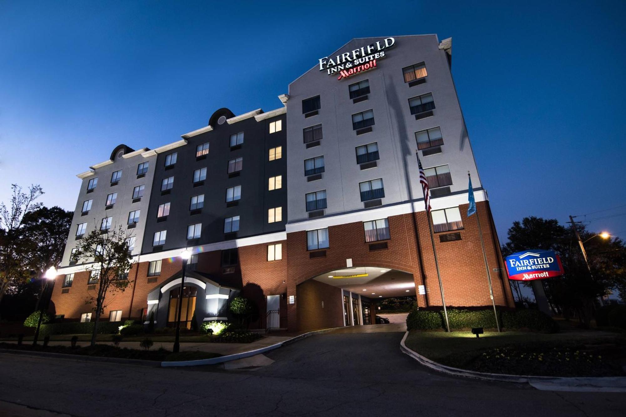 Fairfield Inn & Suites Atlanta Airport North מראה חיצוני תמונה